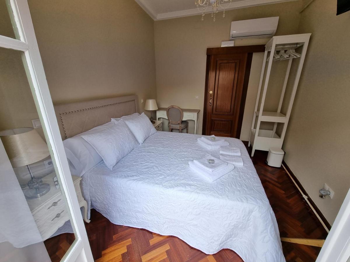 Casa de Huéspedes Lorca Alcalá de Henares Esterno foto